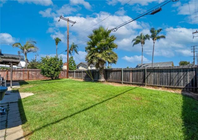 2252 Federal, Costa Mesa, CA 92627
