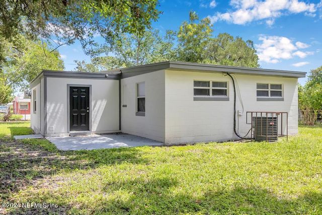 10348 WESTMAR Road, Jacksonville, FL 32218