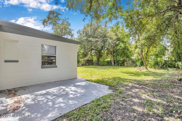 10348 WESTMAR Road, Jacksonville, FL 32218