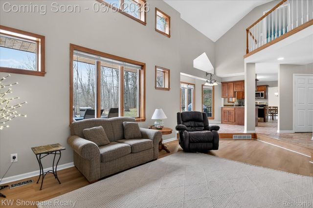 2031 Saint Clair Drive, Highland Charter Township, MI 48357