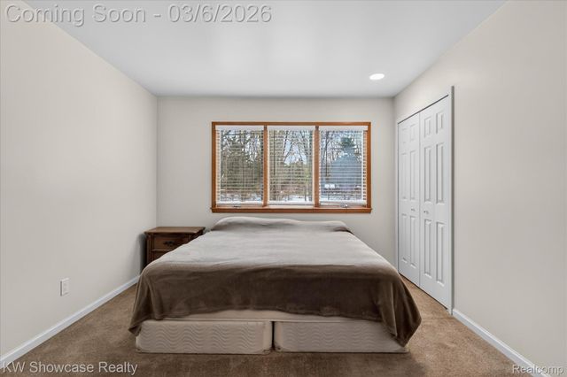 2031 Saint Clair Drive, Highland Charter Township, MI 48357