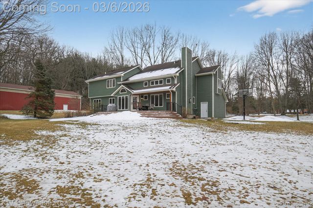 2031 Saint Clair Drive, Highland Charter Township, MI 48357