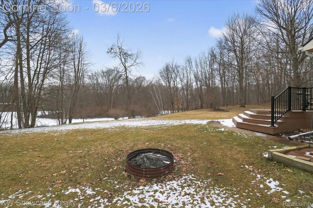 2031 Saint Clair Drive, Highland Charter Township, MI 48357