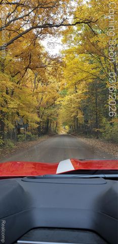 2031 Saint Clair Drive, Highland Charter Township, MI 48357