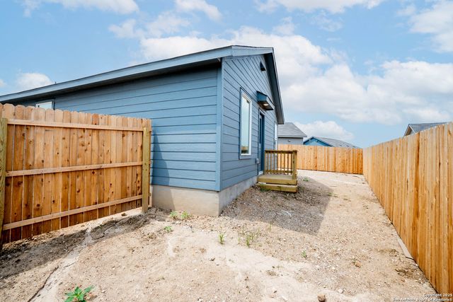 8511 Opal Place, San Antonio, TX 78263