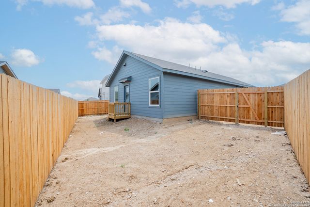 8511 Opal Place, San Antonio, TX 78263