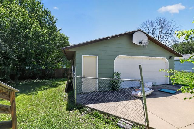 2068 48th Street NW, Rochester, MN 55901