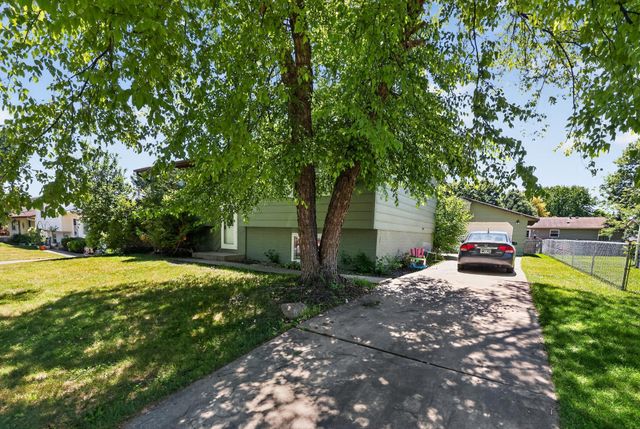 2068 48th Street NW, Rochester, MN 55901