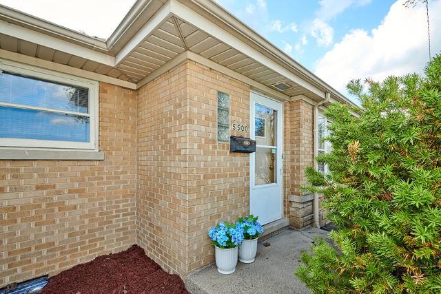 5500 Harvard Terrace, Skokie, IL 60077