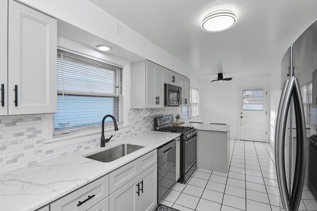 5500 Harvard Terrace, Skokie, IL 60077