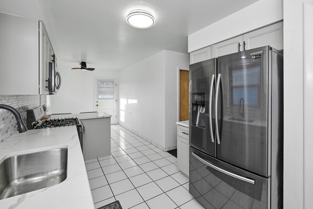 5500 Harvard Terrace, Skokie, IL 60077