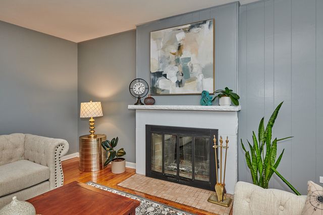 5500 Harvard Terrace, Skokie, IL 60077