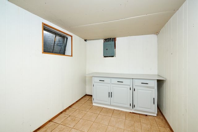 5500 Harvard Terrace, Skokie, IL 60077
