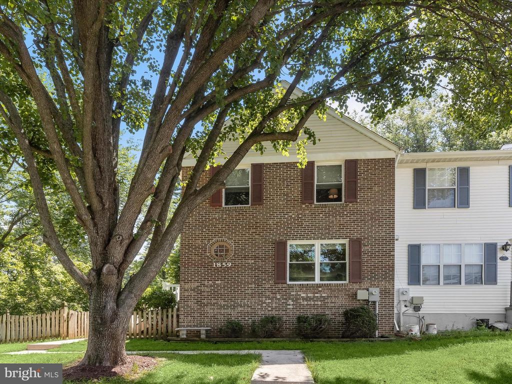 1859 NORHURST, Catonsville, MD 21228