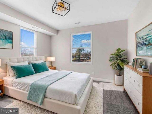 5503 STUART AVE, Baltimore, MD 21215