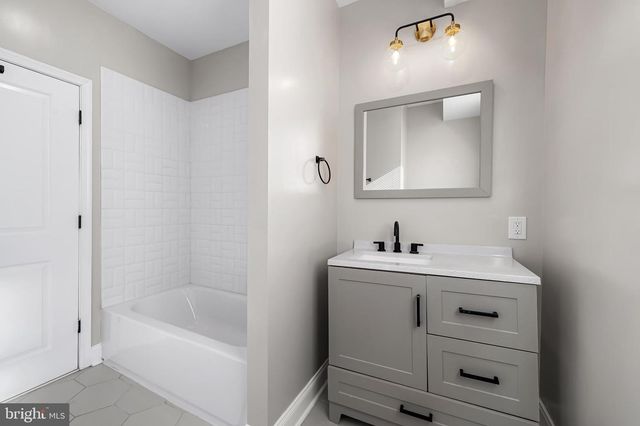 5503 STUART AVE, Baltimore, MD 21215