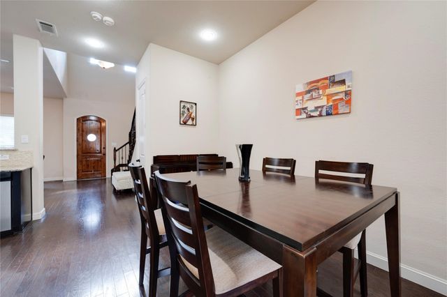 6742 Estrella 2626, Irving, TX 75039