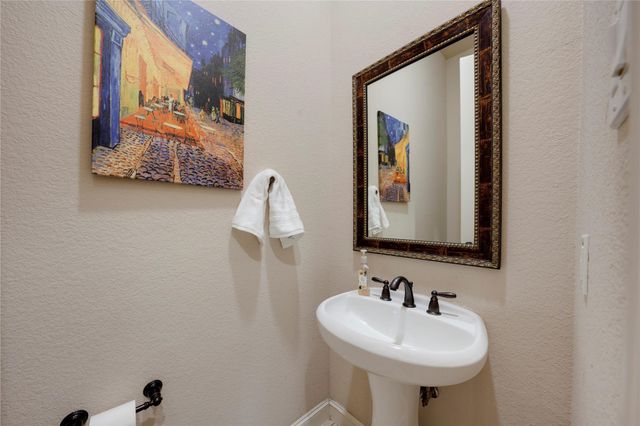 6742 Estrella 2626, Irving, TX 75039