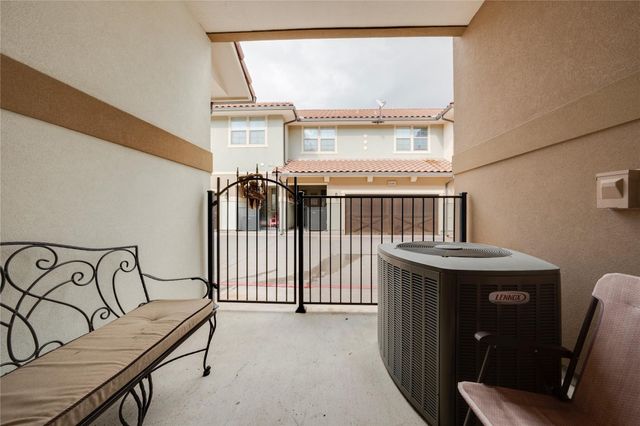 6742 Estrella 2626, Irving, TX 75039