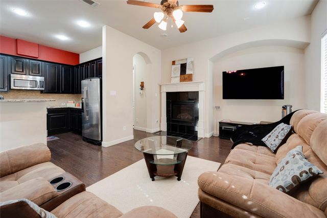 6742 Estrella 2626, Irving, TX 75039