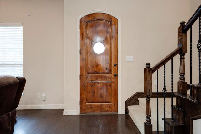 6742 Estrella 2626, Irving, TX 75039