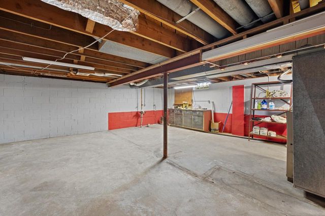 8125 CELINA STREET, Milwaukee, WI 53224