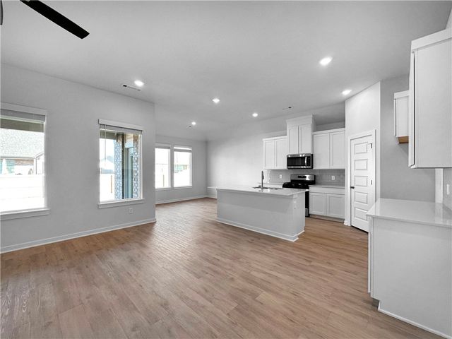 417 W Gosling Isle, Farmington, AR 72730