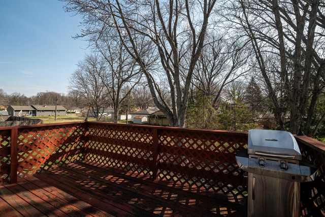 1507 Cherrywood DRIVE, Waukesha, WI 53188