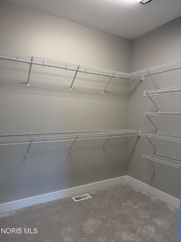 2226 Gunn Road, Holland, OH 43528