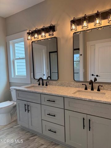 2226 Gunn Road, Holland, OH 43528