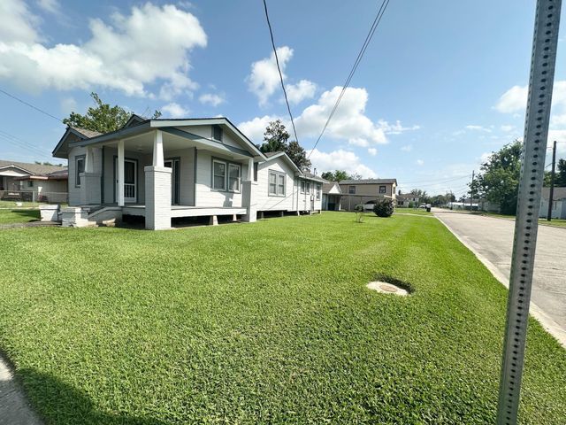 1300 Honduras Street, Houma, LA 70360