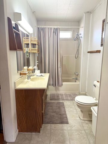 1300 Honduras Street, Houma, LA 70360