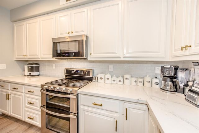 2373 Donner Pass Ave, Sacramento, CA 95835