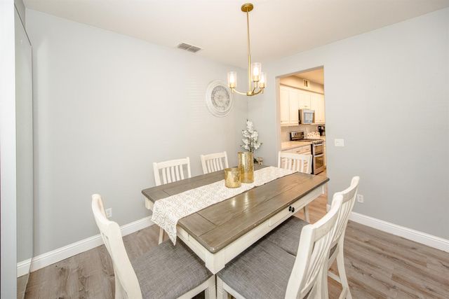 2373 Donner Pass Ave, Sacramento, CA 95835