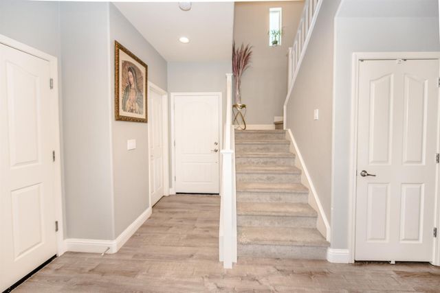 2373 Donner Pass Ave, Sacramento, CA 95835