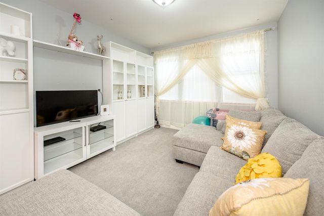 2373 Donner Pass Ave, Sacramento, CA 95835