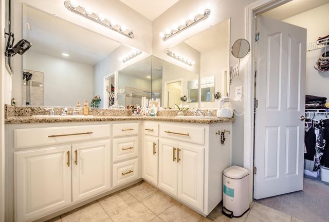 2373 Donner Pass Ave, Sacramento, CA 95835