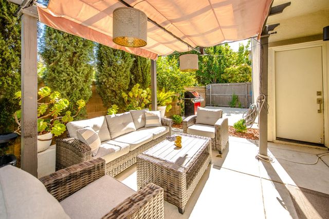 2373 Donner Pass Ave, Sacramento, CA 95835