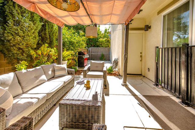 2373 Donner Pass Ave, Sacramento, CA 95835