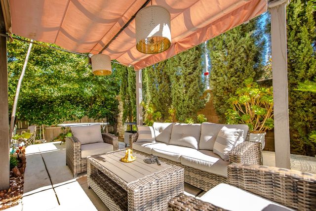 2373 Donner Pass Ave, Sacramento, CA 95835