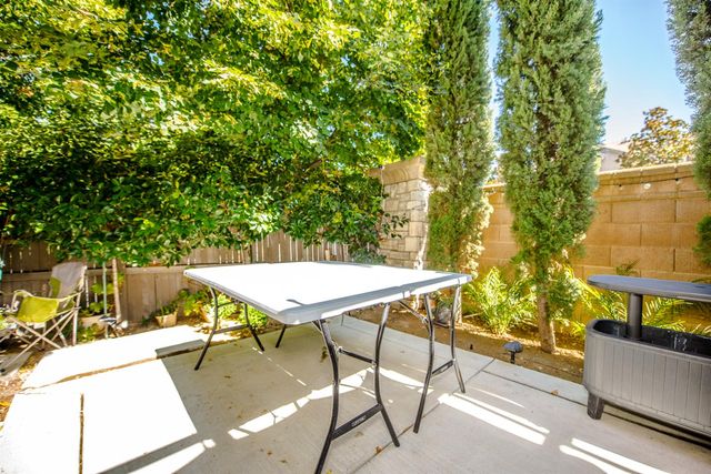 2373 Donner Pass Ave, Sacramento, CA 95835