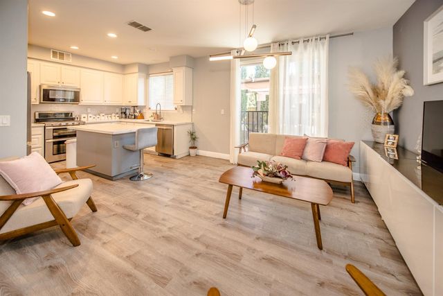 2373 Donner Pass Ave, Sacramento, CA 95835