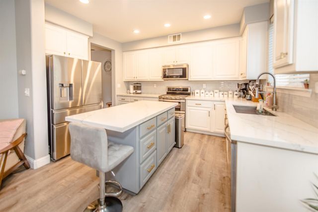 2373 Donner Pass Ave, Sacramento, CA 95835