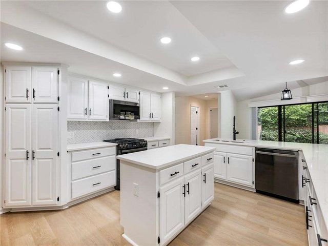 5195 FOREST RUN Trace, Alpharetta, GA 30022