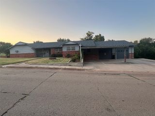 501 Ridgecrest Road, Edmond, OK 73013