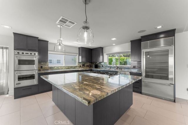 900 Cavanagh Road, Glendale, CA 91207
