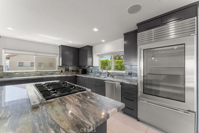 900 Cavanagh Road, Glendale, CA 91207