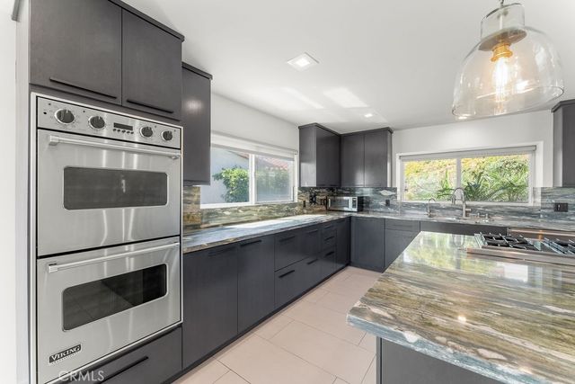 900 Cavanagh Road, Glendale, CA 91207