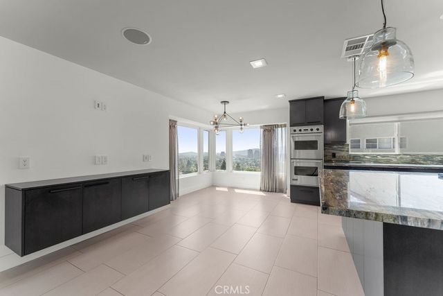 900 Cavanagh Road, Glendale, CA 91207