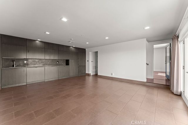 900 Cavanagh Road, Glendale, CA 91207